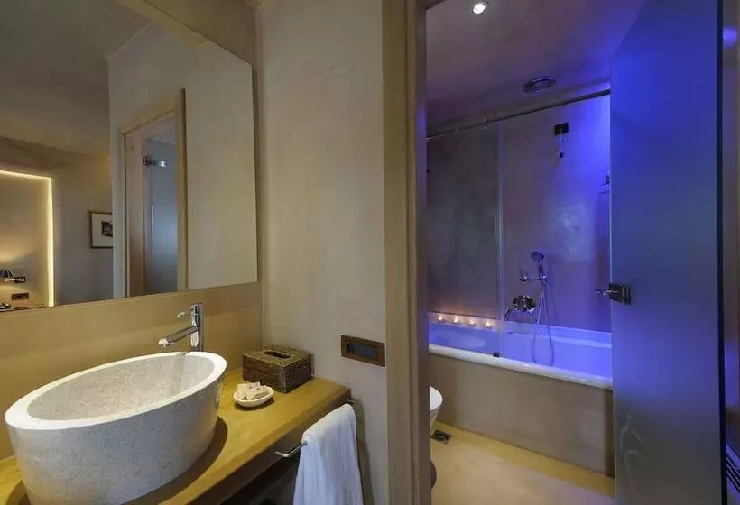 Valeni Boutique Hotel & Spa