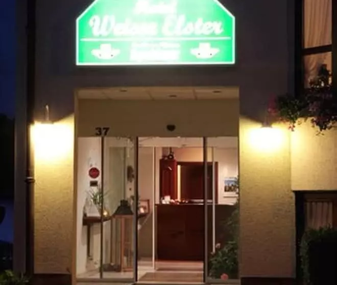 Отель Weisse Elster