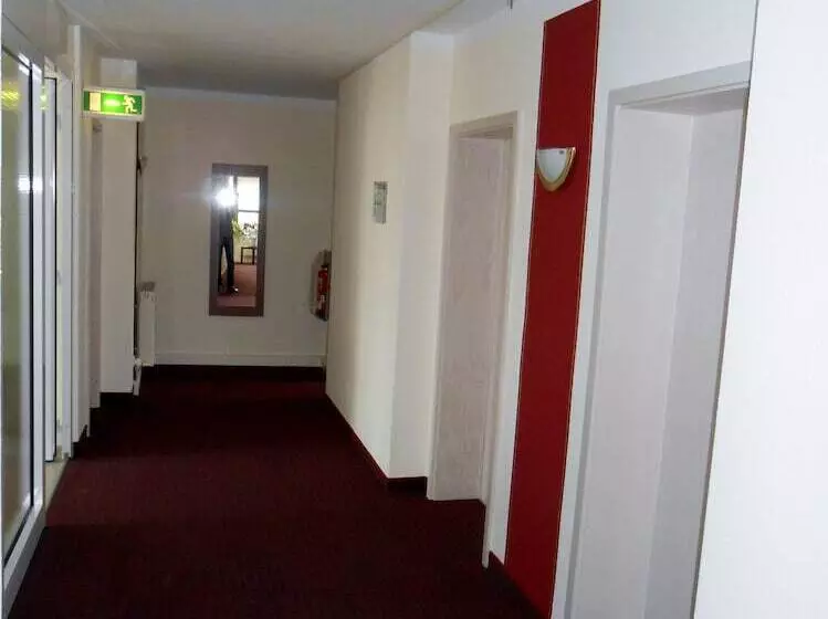 Отель Weisse Elster