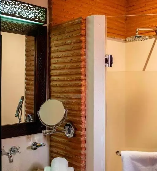 בית מלון כפרי Widiane Resort