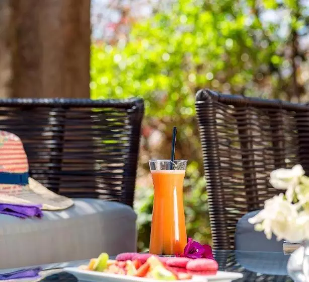 בית מלון כפרי Widiane Resort