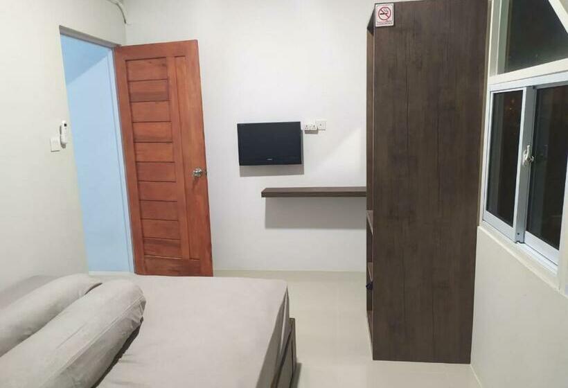 پانسیون Rooms At Josapa Guest House