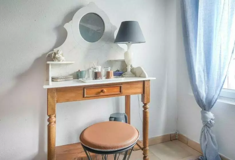 Majatalo Clos Des Hérissons   Chambres   Piscine & Jardin