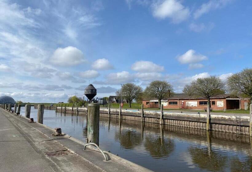 Пансион Großes Doppelzimmer Mit Eigenem Bad Und Kühlschrank, Frisch Saniert