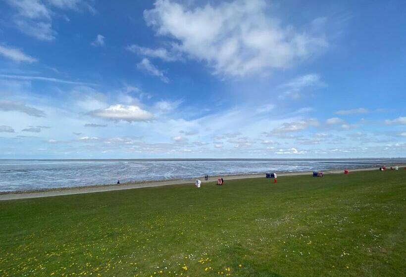 Пансион Großes Doppelzimmer Mit Eigenem Bad Und Kühlschrank, Frisch Saniert