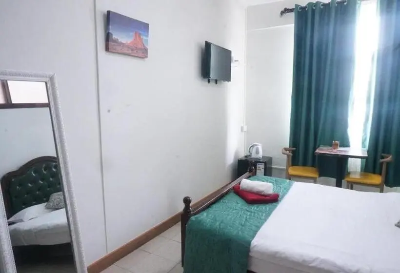 تختخواب و صبحانه Happy Ours Guesthouse