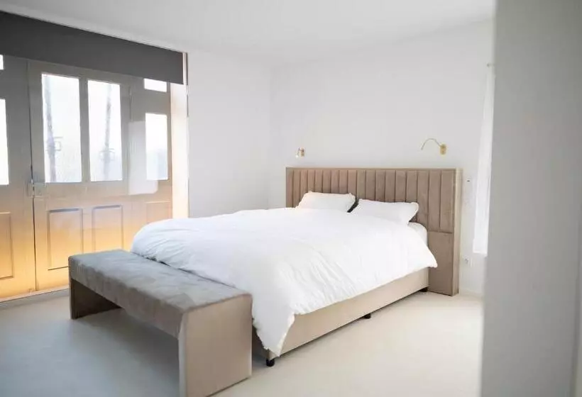 ベッドアンドブレックファースト La Rose Du Cèdre