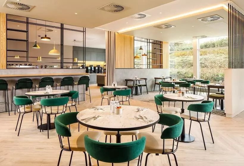 Hotelli Holiday Inn Manchester Airport T2, An Ihg