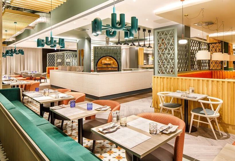 فندق Holiday Inn Manchester Airport T2, An Ihg