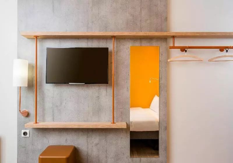 Hotelli Holiday Inn Manchester Airport T2, An Ihg