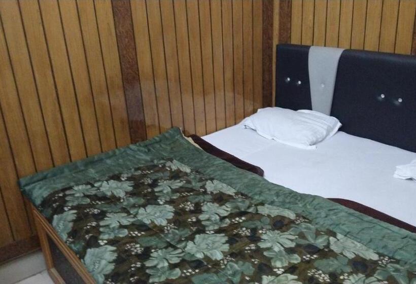 בית מלון כפרי Oyo 88186 Hariyali Resort