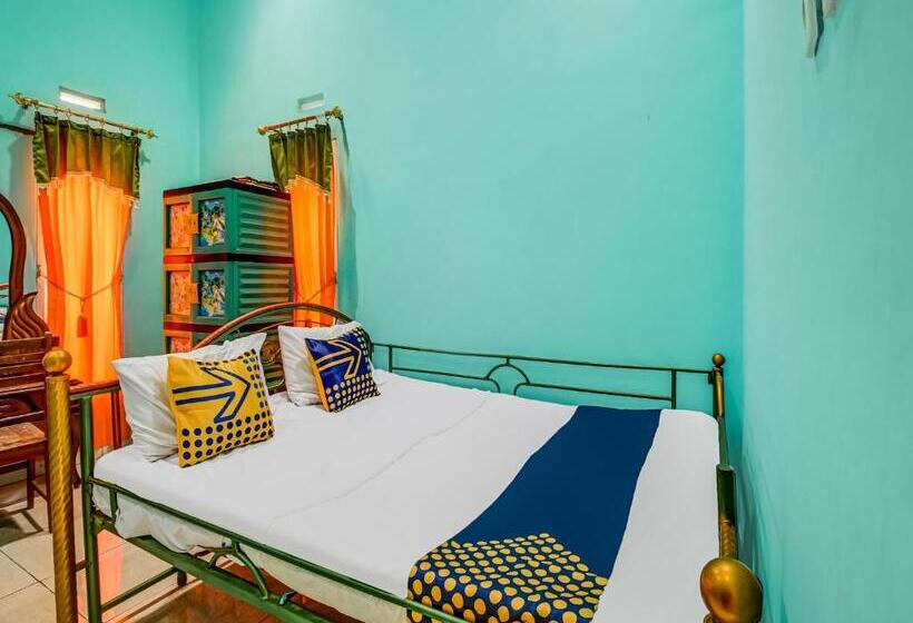 בית מלון כפרי Oyo Homes 91114 Desa Wisata Bangunharja