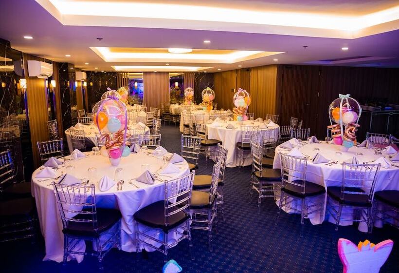 El Vistra Hotel Angeles