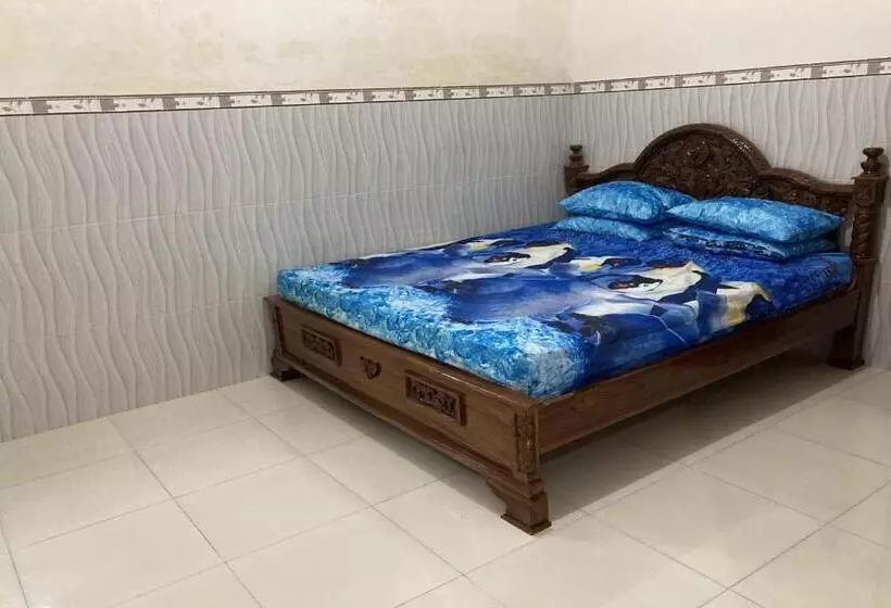 Hotelli Oyo Homes 91136 Desa Wisata Dalegan