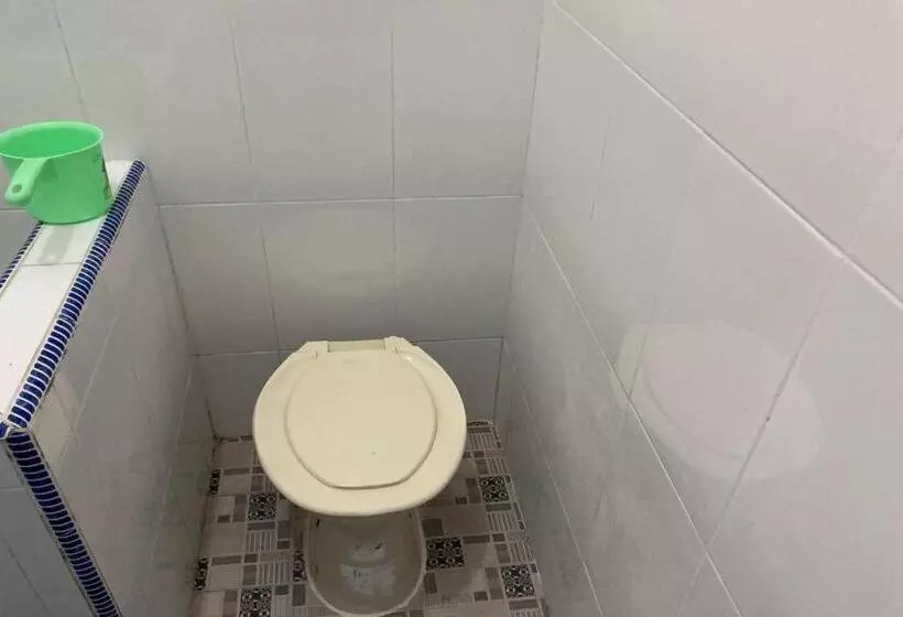 Hotelli Oyo Homes 91136 Desa Wisata Dalegan