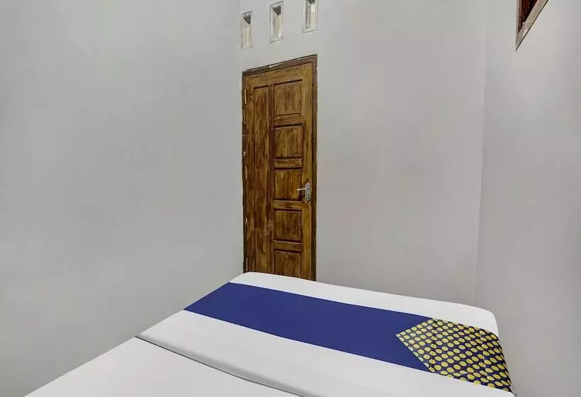 ホテル Oyo Homes 91153 Desa Wisata Kawasen