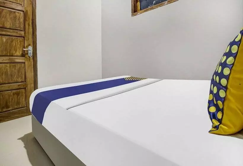 ホテル Oyo Homes 91153 Desa Wisata Kawasen