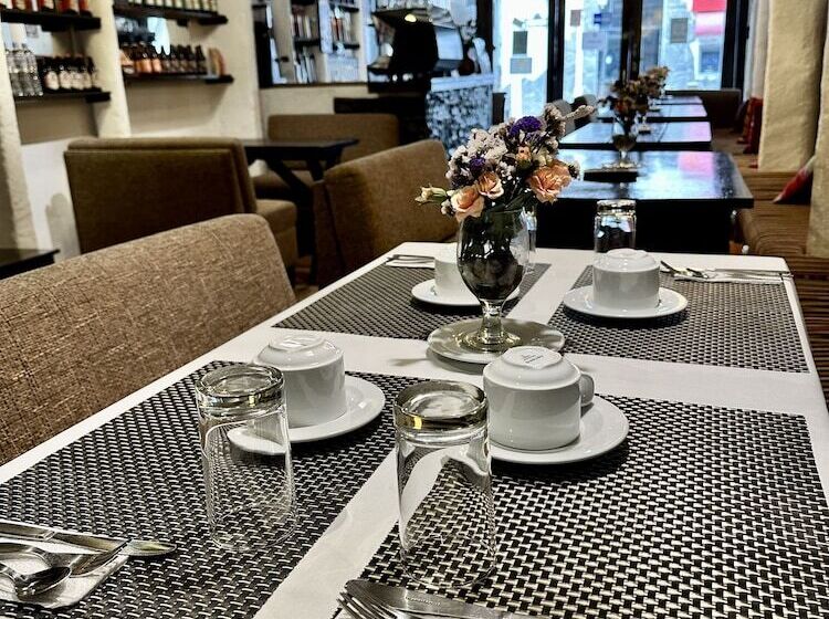 ホテル Sacred Stone Boutique