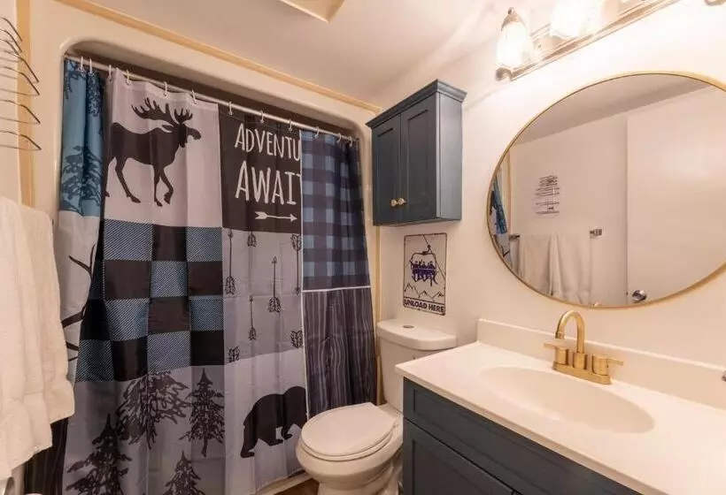 Snowshoe Ski In & Ski Out At Silvercreek Resort   Family Friendly, Jacuzzi, Hot Tub, Mountain Views