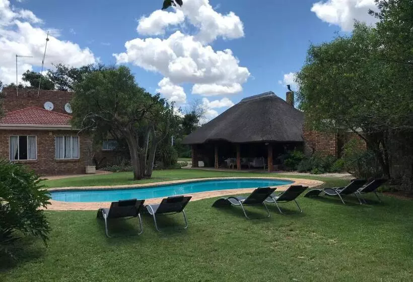 Aamiaismajoitus (B&B) Tamboti Bush Lodge