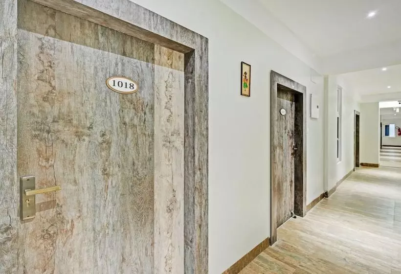 هتل Treebo Sidhartha Elite