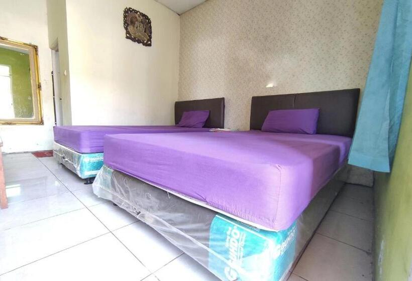 Spot On 91105 Hotel Salsabila