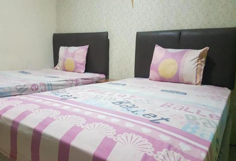 Spot On 91105 Hotel Salsabila