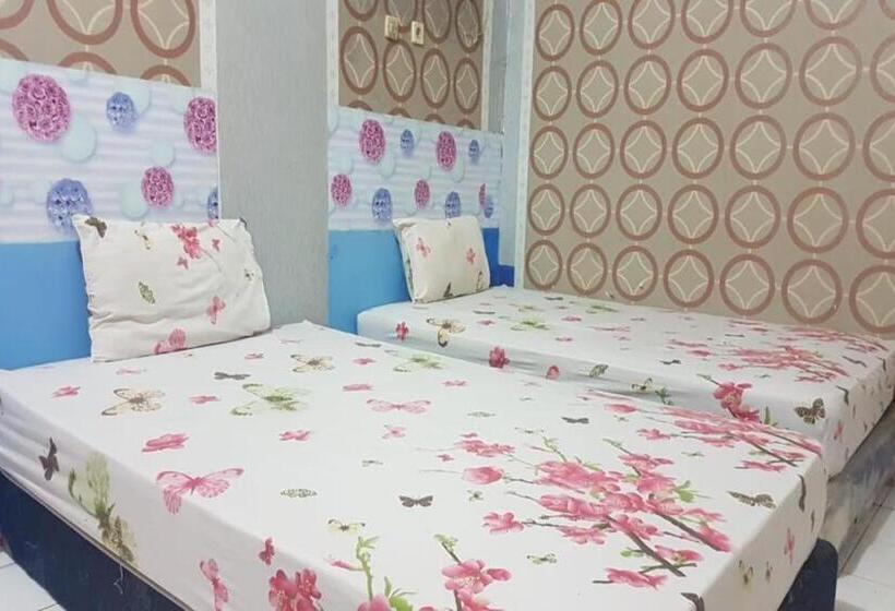 Spot On 91105 Hotel Salsabila