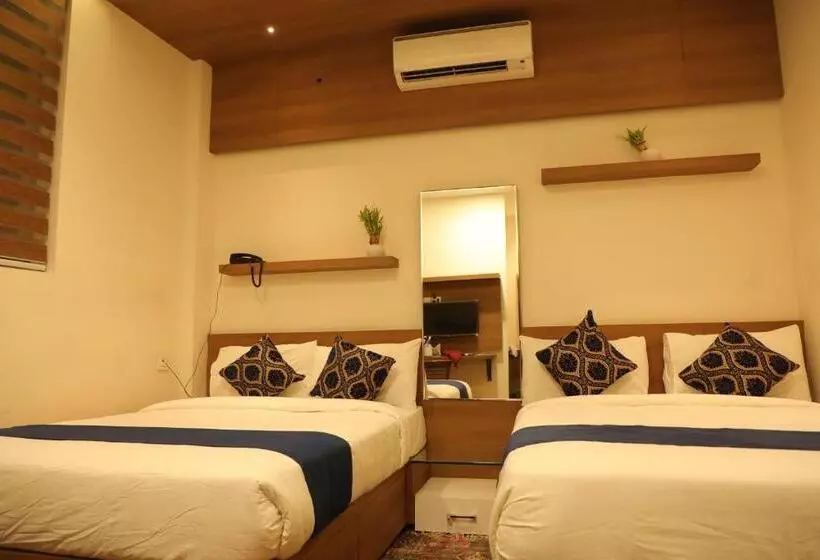 Hotelli Medley Regency