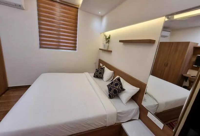 Hotelli Medley Regency