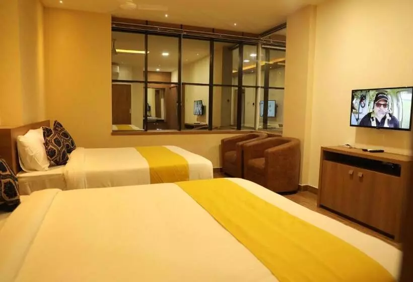 Hotelli Medley Regency