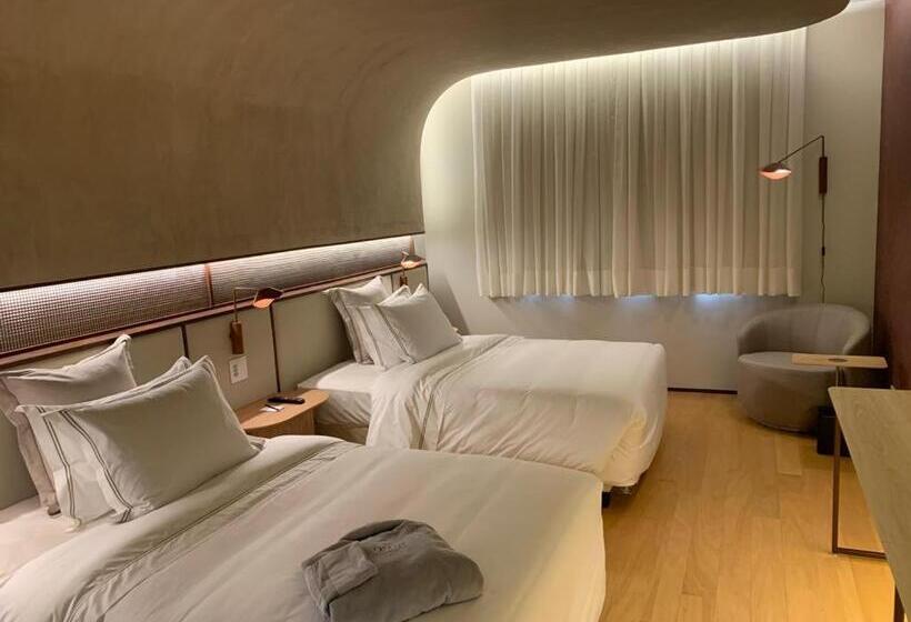 Qoya Hotel Curitiba, Curio Collection By Hilton