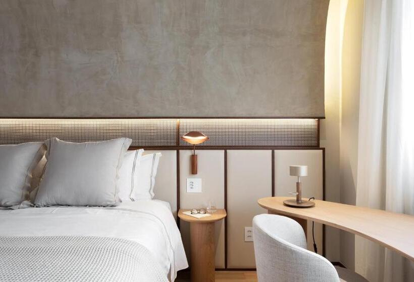 Qoya Hotel Curitiba, Curio Collection By Hilton