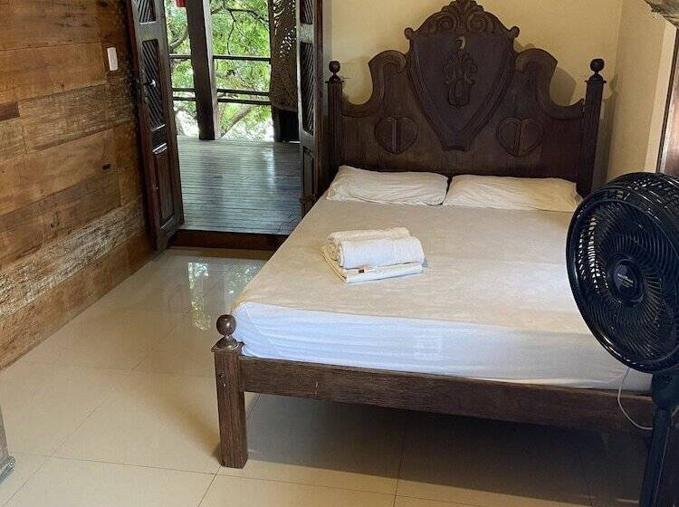 پانسیون Pousada Da Praça