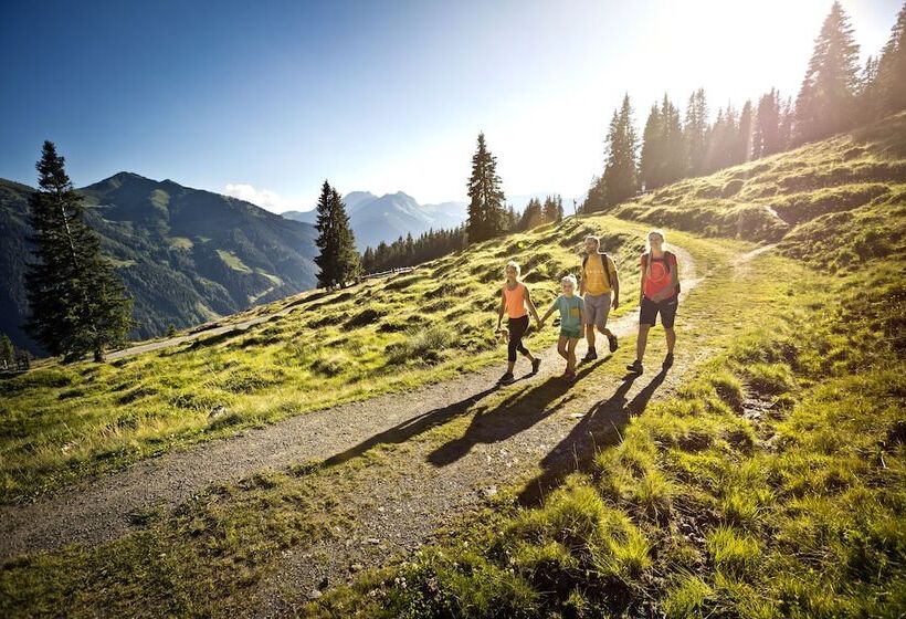 Alpenparks Apartment & Ferienresort Rehrenberg Viehhofen