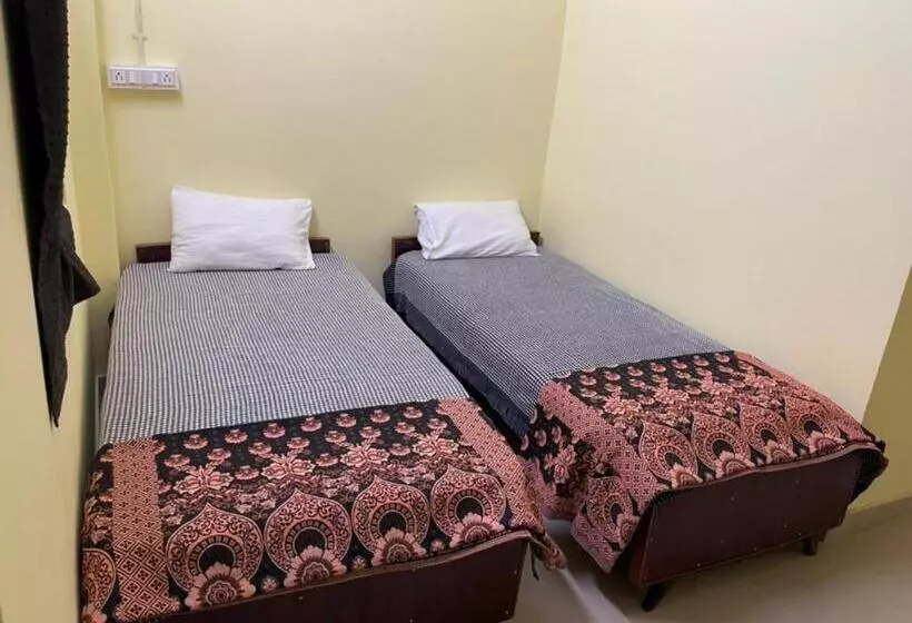 Hotelli Bmr Bala Lodge