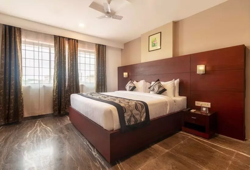 Zip By Spree Hotels Mangala Towers Thrissur