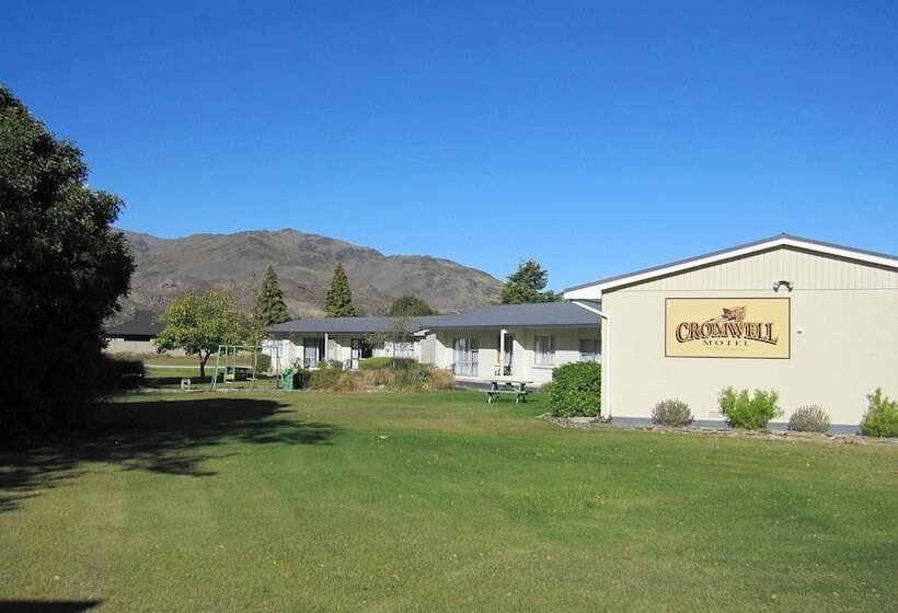 Cromwell Motel