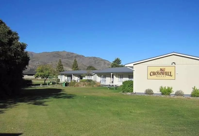 Cromwell Motel