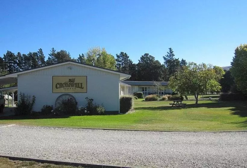 Cromwell Motel