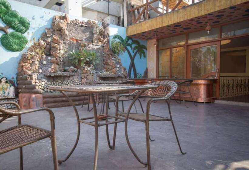 בית מלון כפרי Comfort Room Shiv Dev Int