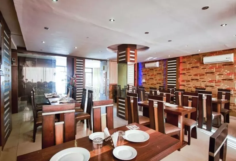 בית מלון כפרי Comfort Room Shiv Dev Int