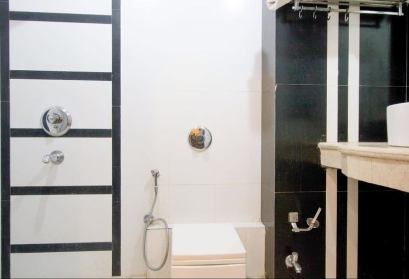 בית מלון כפרי Comfort Room Shiv Dev Int