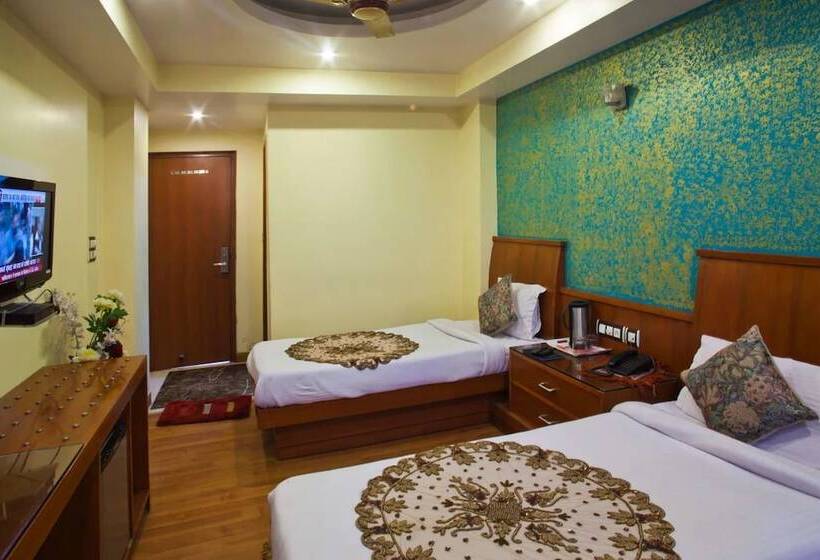 בית מלון כפרי Comfort Room Shiv Dev Int