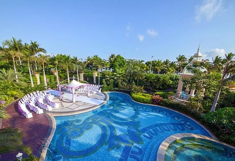 هتل Crowne Plaza Resort Sanya Bay, An Ihg