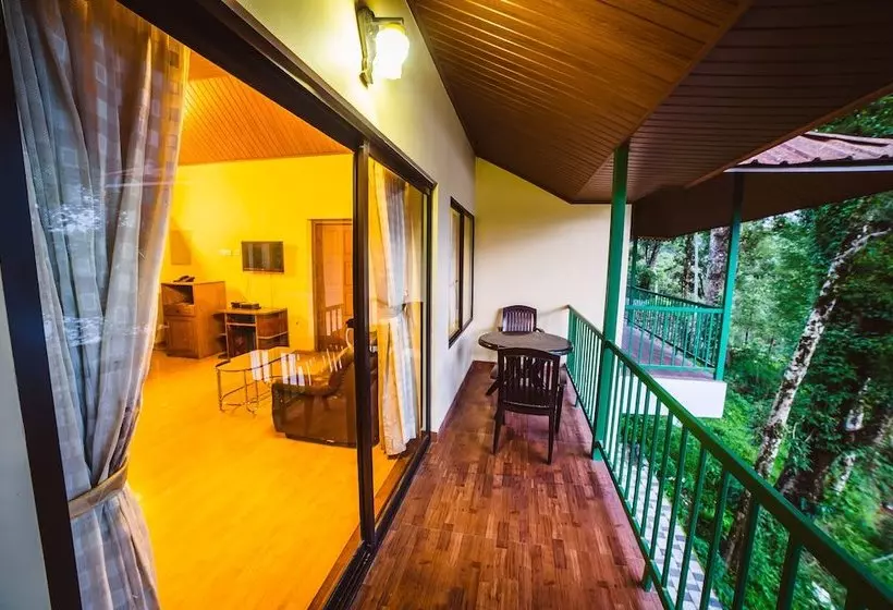 Hotel Deep Woods Resort