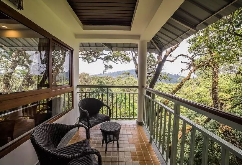 Hotel Deep Woods Resort