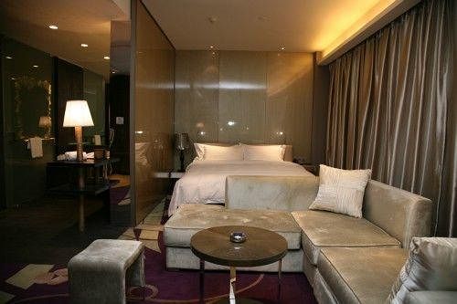 Отель East Lake International