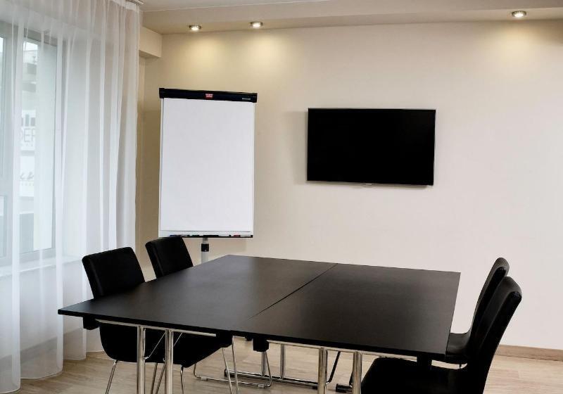 فندق Moderno Poznań