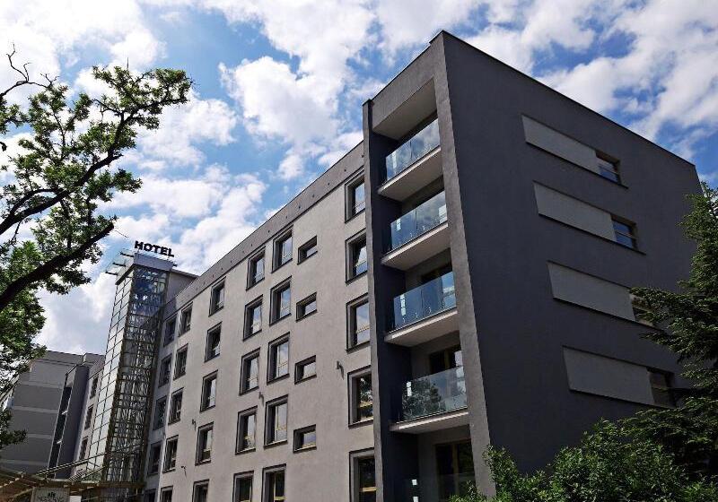 فندق Moderno Poznań